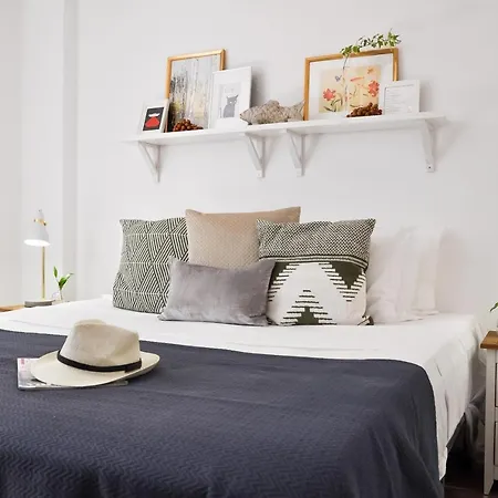 Lovelystay - Casa Salto - Charming Townhouse With Large Terrace * تافيرا