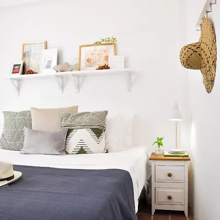 Lovelystay - Casa Salto - Charming Townhouse With Large Terrace * Tavira