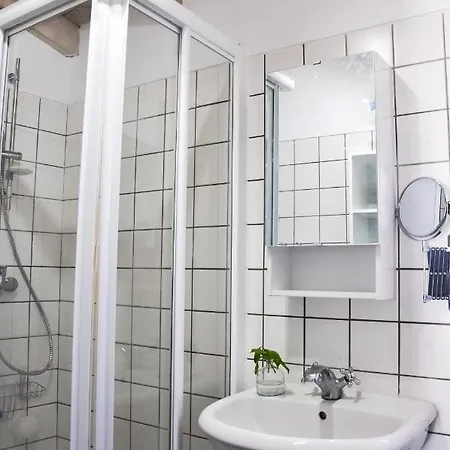 Lovelystay - Casa Salto - Charming Townhouse With Large Terrace Holiday home
